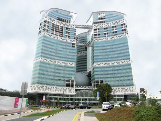 Wolkenkratzertürmen des Fusionopolis in Singapur